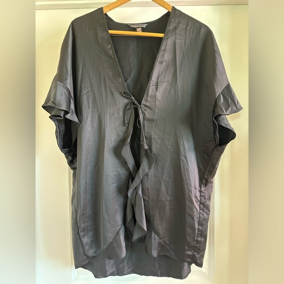 Victoria’s Secret Kimono Robe. Black. OS. EUC. - Picture 1 of 8